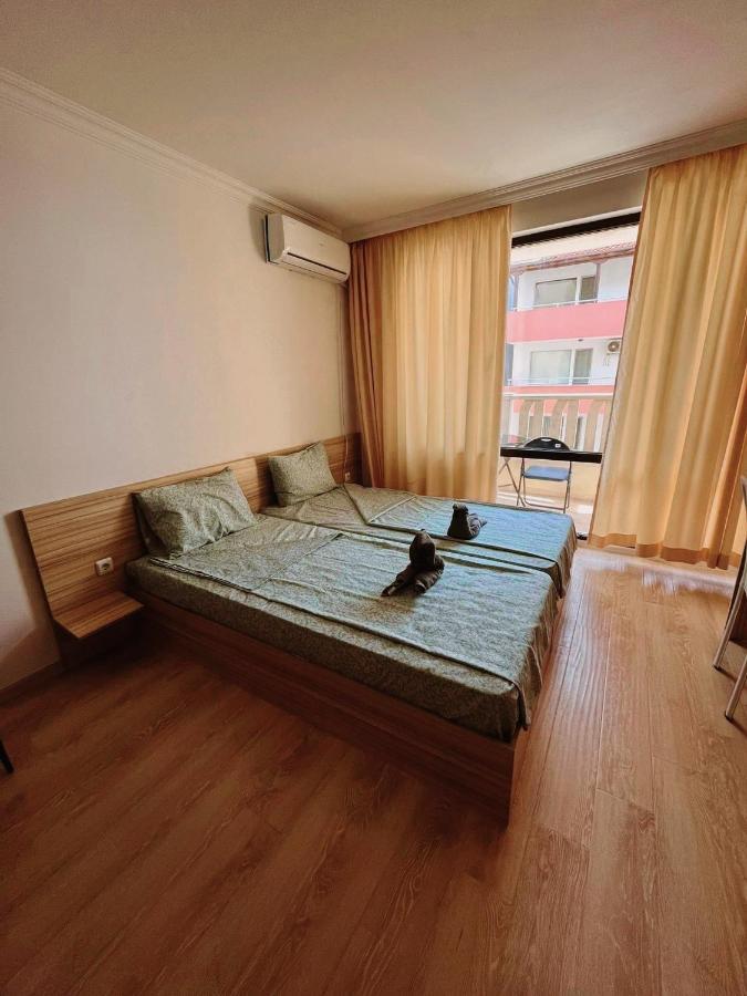 Lovely Studio Apartment On The Beach Burgas Exterior photo